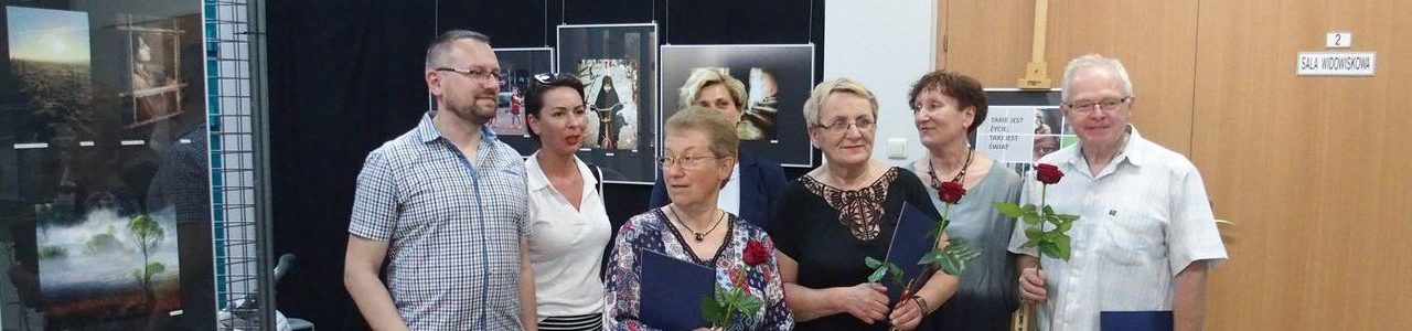 Otwarcie pokonkursowej wystawy fotograficznej „Takie jest życie, taki jest świat” Otwarcie pokonkursowej wystawy fotograficznej „Takie jest życie, taki jest świat”
